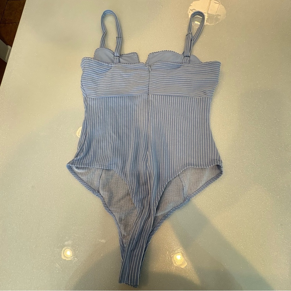 Lulu's Bodysuit Light Blue Striped Adjustable - Picture 9 of 13
